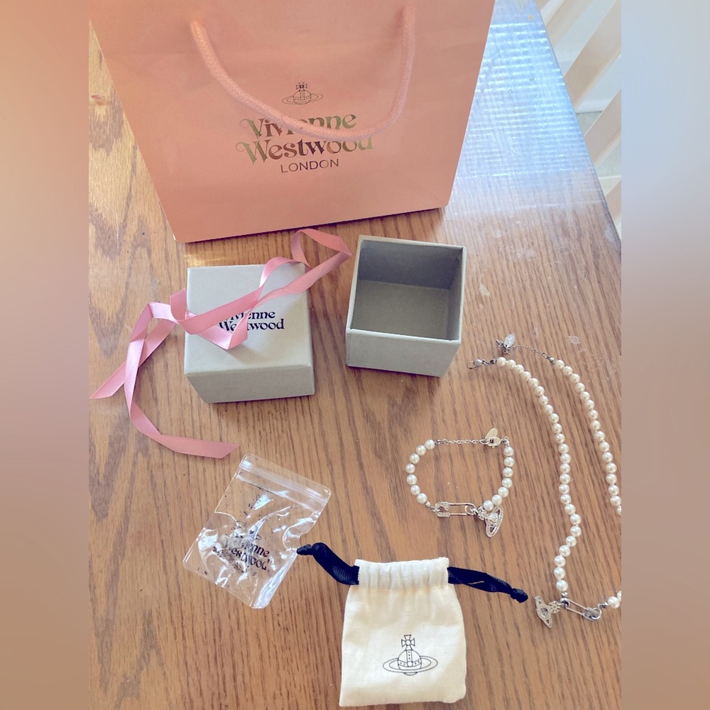 Vivienne westwood fresh water pearl necklace and bracelet set